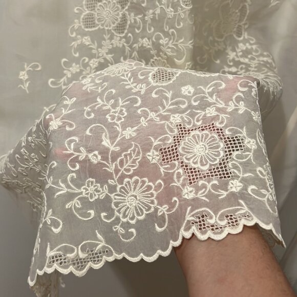 Vintage 1980's Baptismal Embroidered Baby Christening Long Gown 6 - 9 Mos - Picture 6 of 15